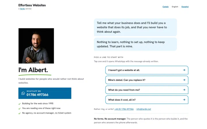 Aquest web, en un portàtil